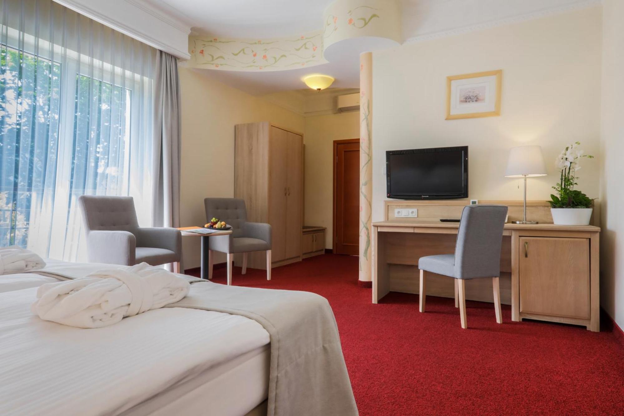 ביילסקו-ביאלה Papuga Park Hotel Wellness Marrakesz & Spa מראה חיצוני תמונה