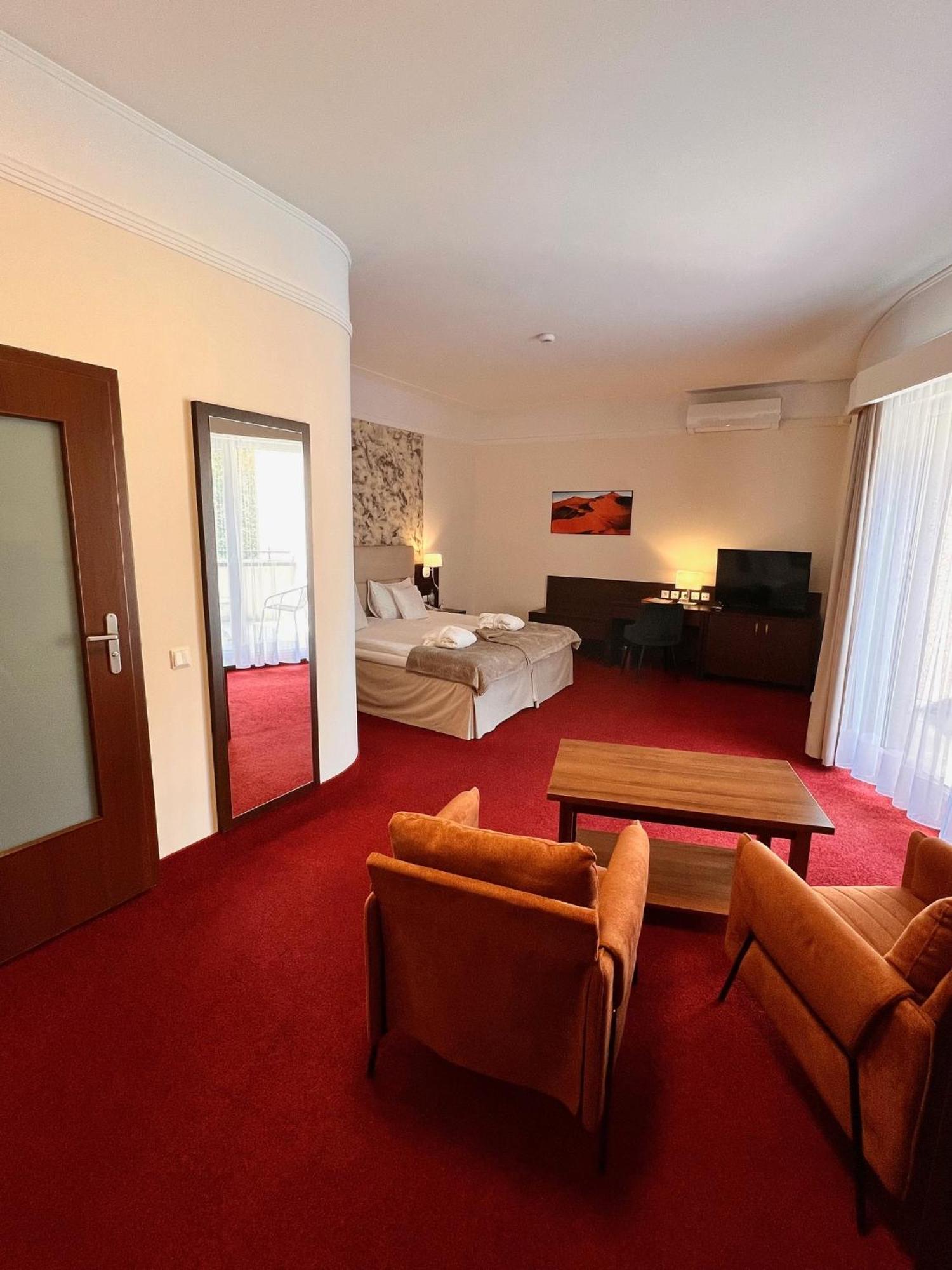 ביילסקו-ביאלה Papuga Park Hotel Wellness Marrakesz & Spa מראה חיצוני תמונה